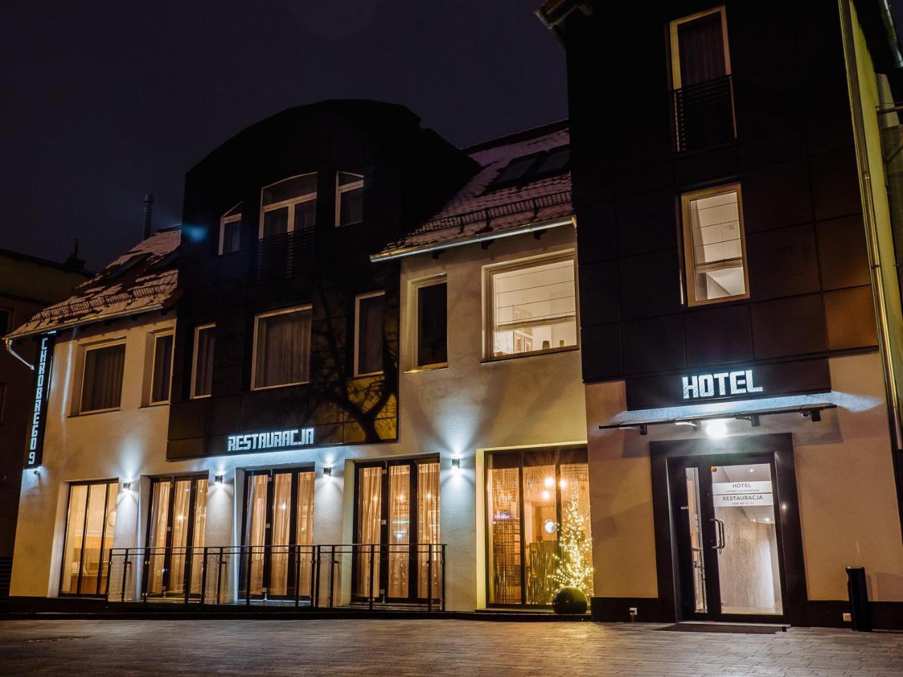 Hotel Chrobrego9 ブンツラウ エクステリア 写真
