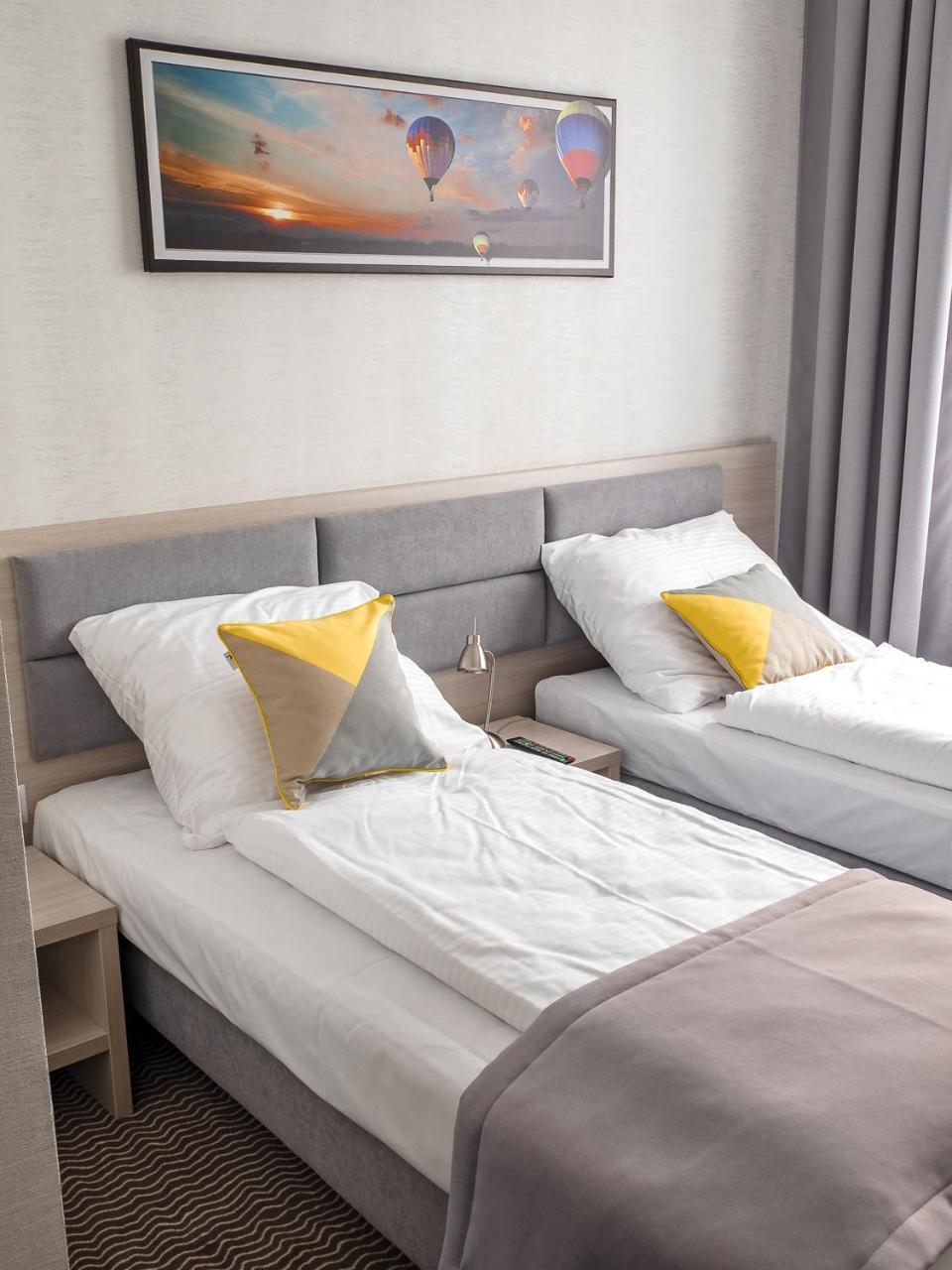 Hotel Chrobrego9 ブンツラウ エクステリア 写真