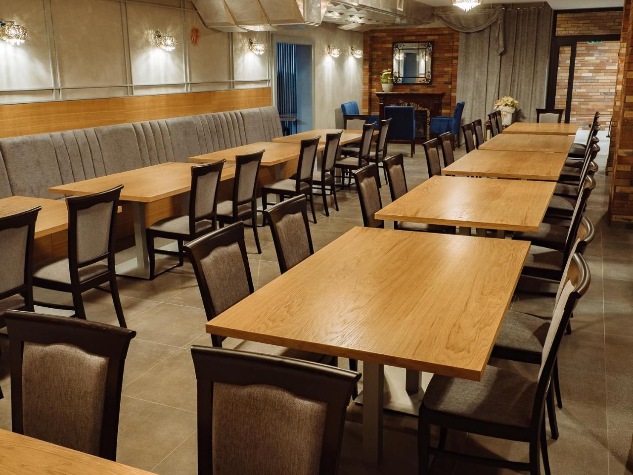 Hotel Chrobrego9 ブンツラウ エクステリア 写真